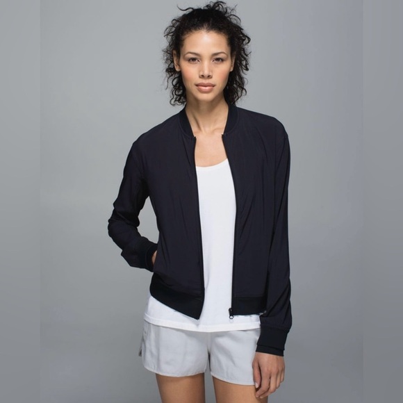 Lululemon Noir Jacket II 4 - Picture 2 of 7